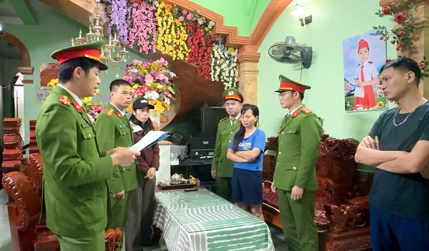 Doi tuong lua tien anh 2