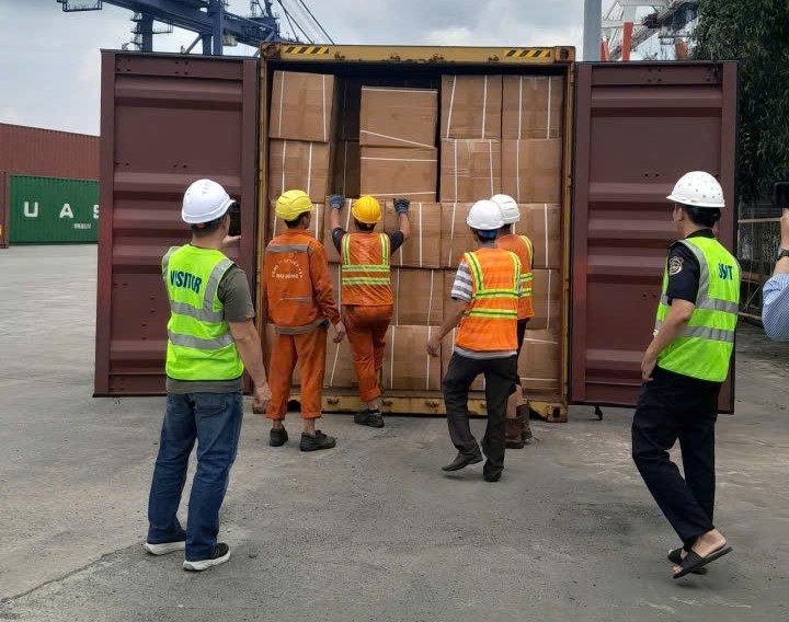 Thuoc la gia,  nhan hieu Lambert,  Lambert & Butler,  Cong ty HK,  Cong ty TNHH AL anh 1