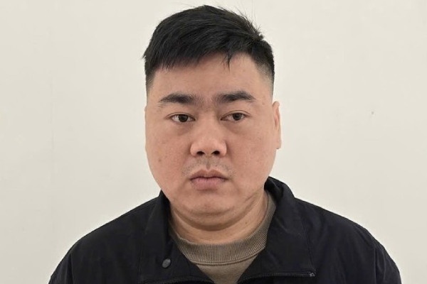 Bat doi tuong dieu hanh 103 website, dang hon 7.000 video khieu dam hinh anh