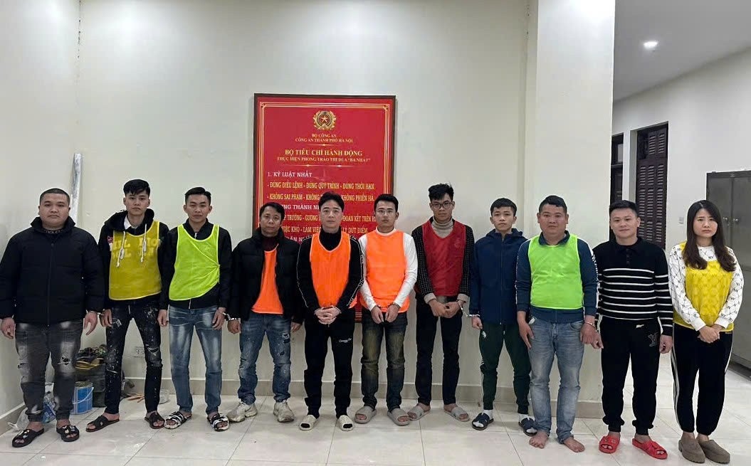 Xoa so o nhom cho vay lai nang, bat giu mot giam doc cong ty hinh anh