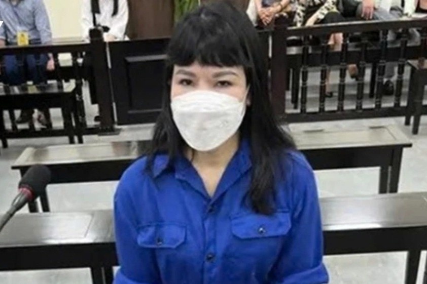 Cuu Pho giam doc chi nhanh ngan hang bi tuyen tu chung than vi lua dao hinh anh