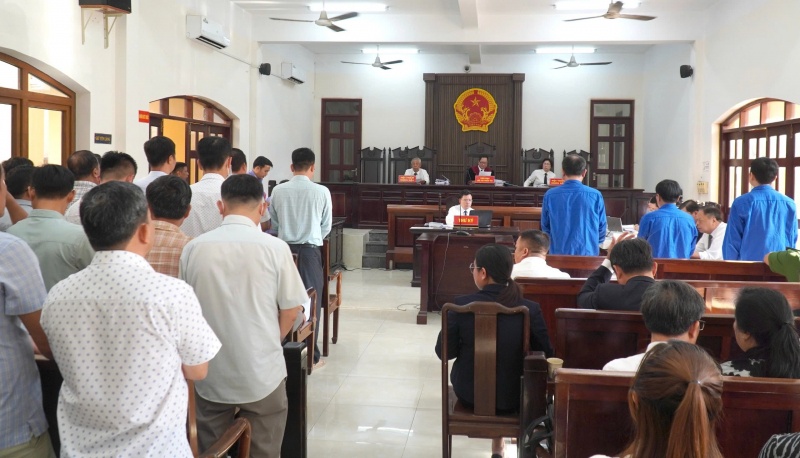 Cuu Chu tich huyen Long Thanh nhan an tu do sai pham trong boi thuong hinh anh