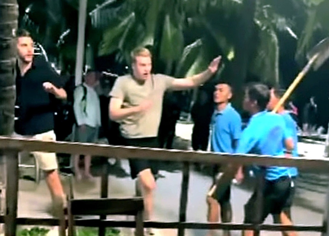 Bar Bluesea Beach Nha Trang anh 2