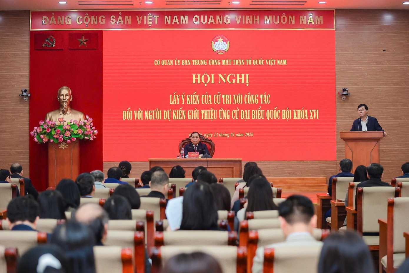 Bui Thi Minh Hoai anh 1