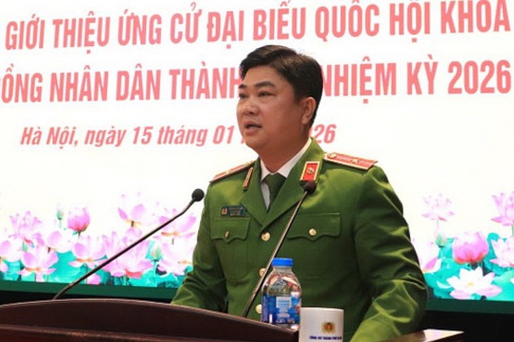 Pho giam doc Cong an Ha Noi duoc gioi thieu ung cu DBQH khoa XVI hinh anh