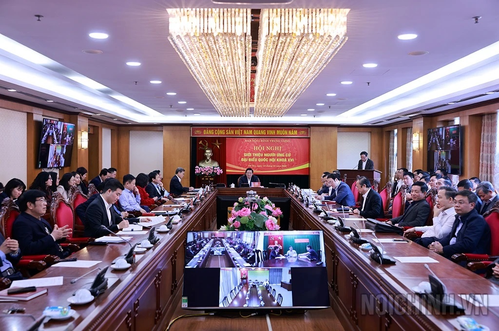 Le Minh Tri Quoc hoi anh 1