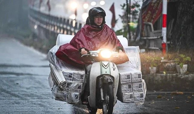 Khi nao mien Bac xuat hien mua phun, nom am? hinh anh