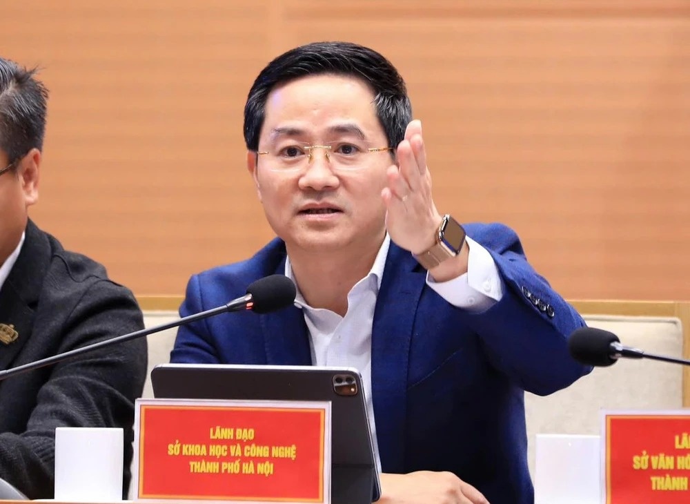 Ong Tran Anh Tuan thoi giu chuc Giam doc So Khoa hoc va Cong nghe Ha Noi hinh anh