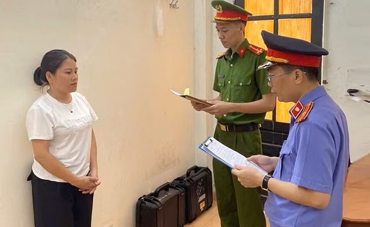 Mao danh giam doc,  ve giac mo Canada,  Cty HT Group,  Cong ty HT Group,  Doanh nghiep HT Group,  Giam doc HT Group,  chu HT Group,  Chu tich HT Group,  Ke toan HT Group anh 1