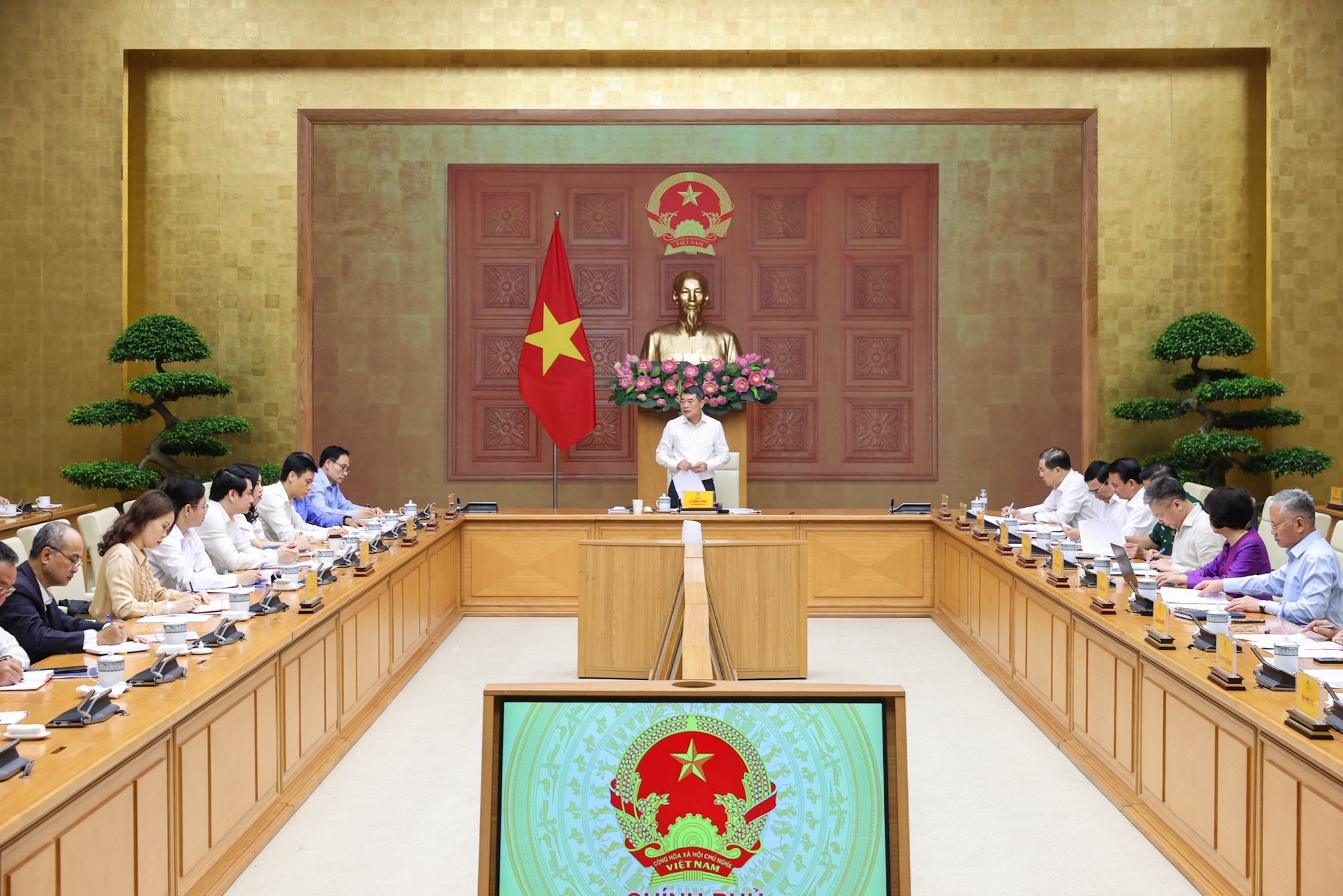 Thu tuong Le Minh Hung anh 1