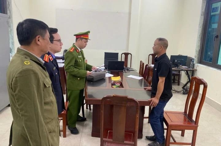 Bat giam nguoi do gan 1.700 tan phe thai trai phep o Bac Ninh hinh anh