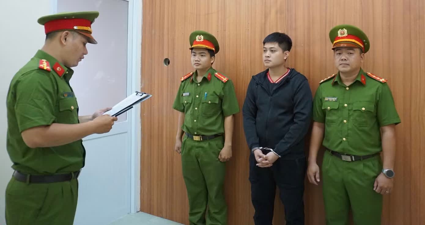 Vay tin dung den anh 1