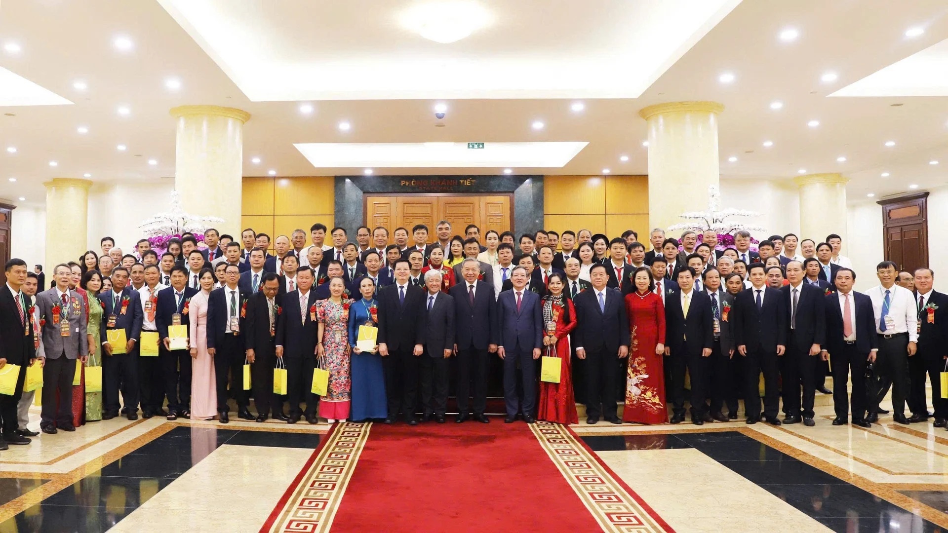 Luong Quoc Doan Nong dan anh 2