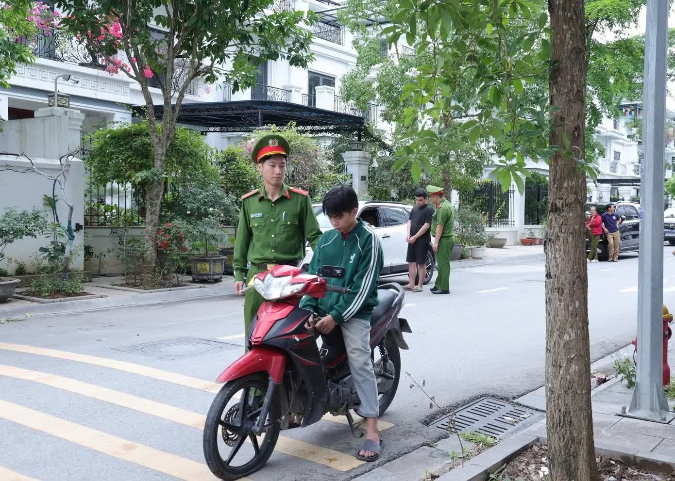 Bat doi tuong,  pha kinh oto,  tai khu biet thu,  Lang Son,  khu biet thu Catalan anh 2