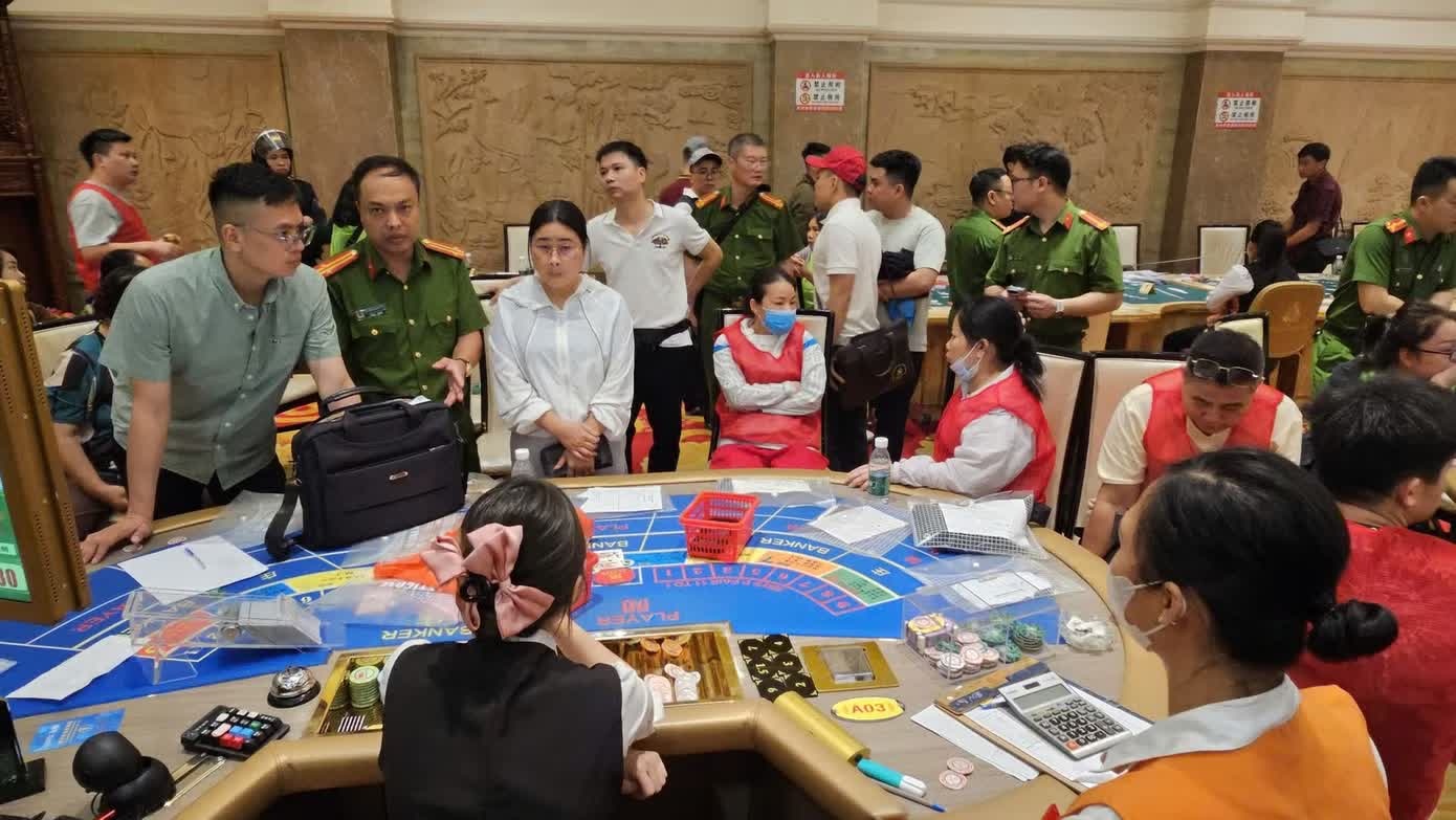Cong ty Thai Duong,  doanh nghiep Thai Duong,  Giam doc Thai Duong,  Danh bac,  Casino anh 3