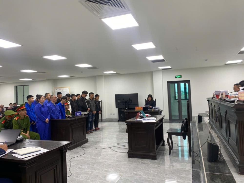 Lan Anh Club,  Chu Lan Anh Club,  NV Lan Anh Club,  Gdoc Lan Anh Club,  QL Lan Anh Club anh 1