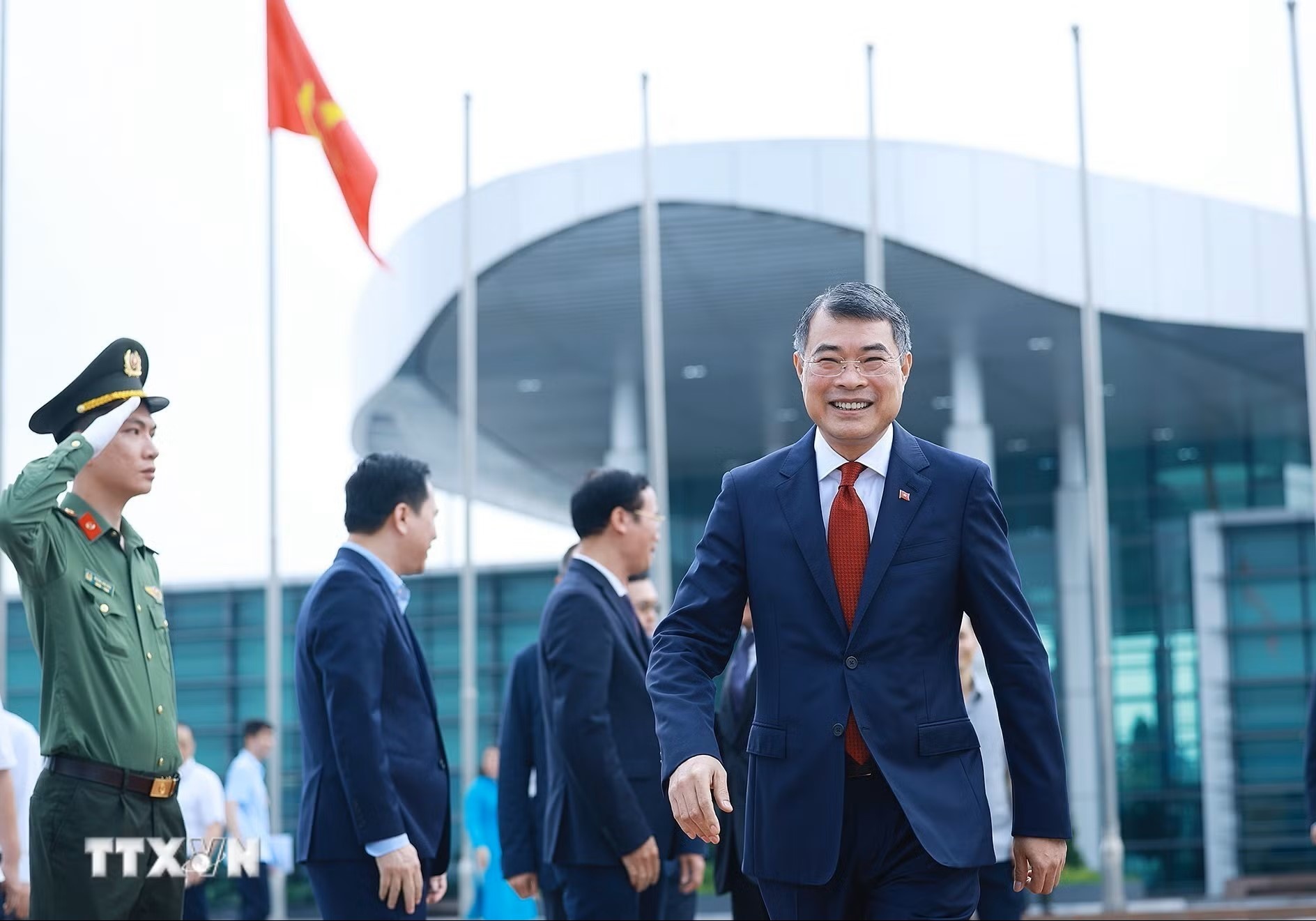 Thu tuong Le Minh Hung anh 6