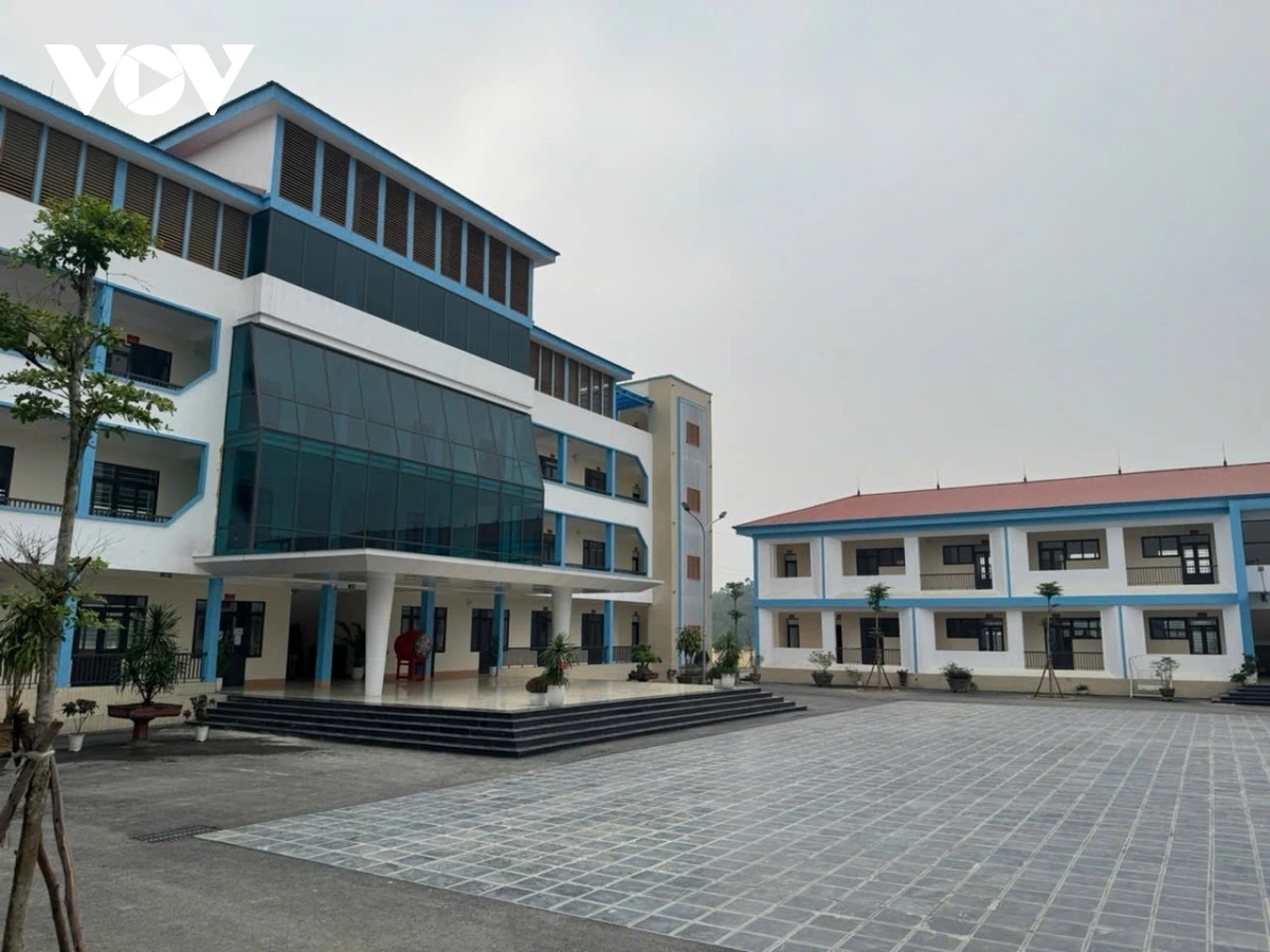 Truong Nguyen Quang Bich anh 1