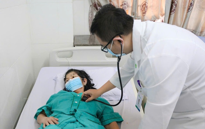 Tin moi vu 86 nguoi nhap vien sau an banh mi o Dak Lak hinh anh