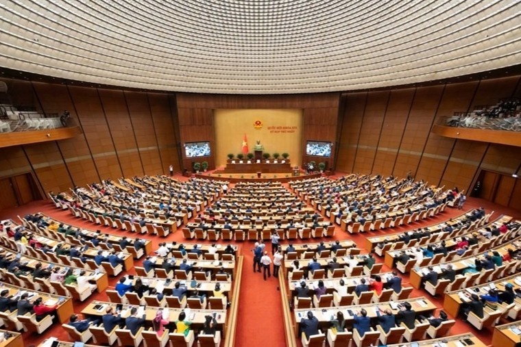 Ket luan cua Bo Chinh tri ve dinh huong lap phap Quoc hoi XVI hinh anh