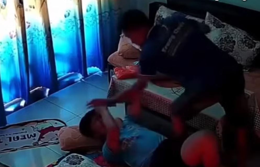 Cha duong danh con rieng cua vo o TP.HCM hinh anh