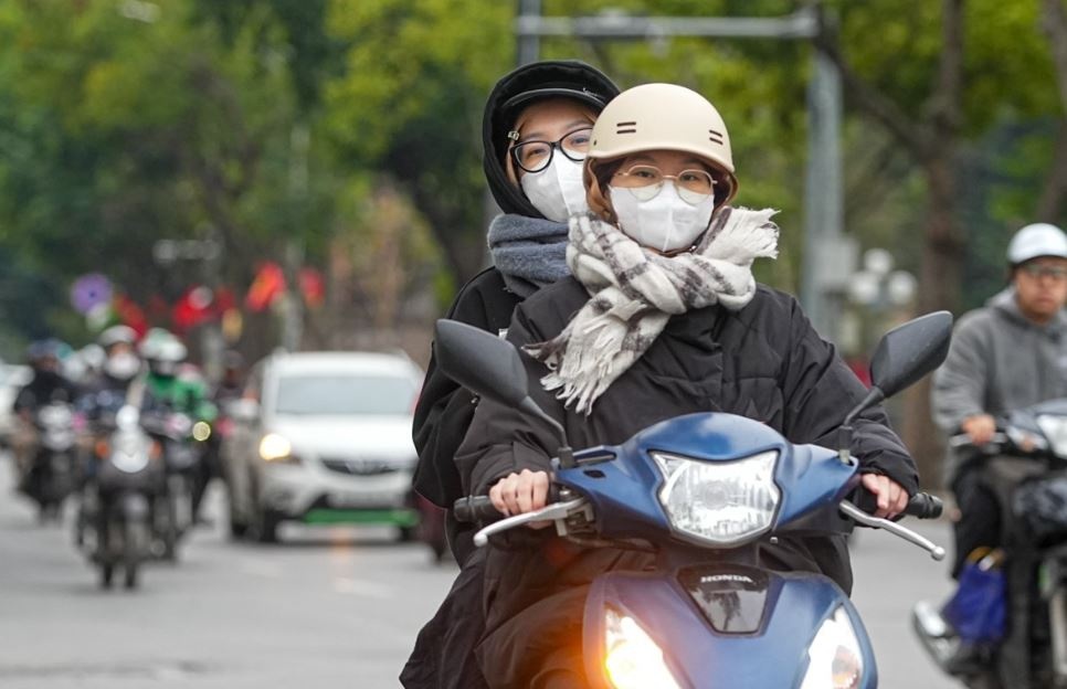 Nhiet do mien Bac giam rat manh, ret te tai hinh anh