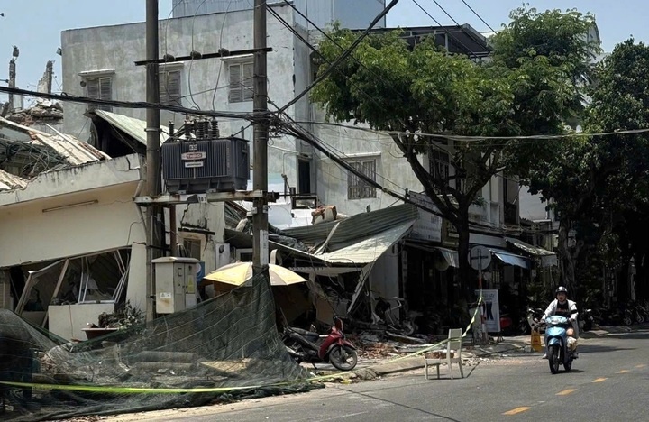 Cong an dieu tra vu thao do cong trinh lam sap nha dan o Da Nang hinh anh