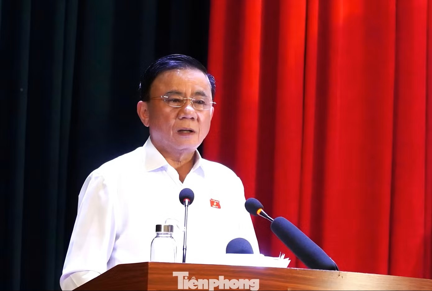 Thuong truc Ban Bi thu anh 1