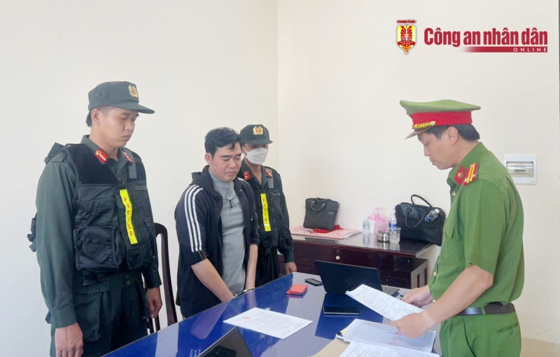 Tuon thit heo benh,  Ra thi truong,  Tieu thu anh 1