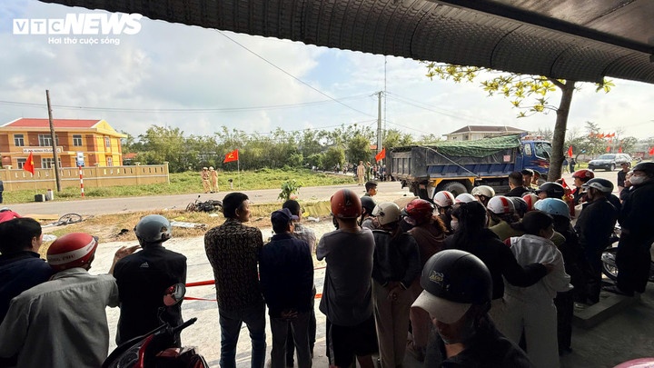 Tai nan lien hoan Hue anh 1