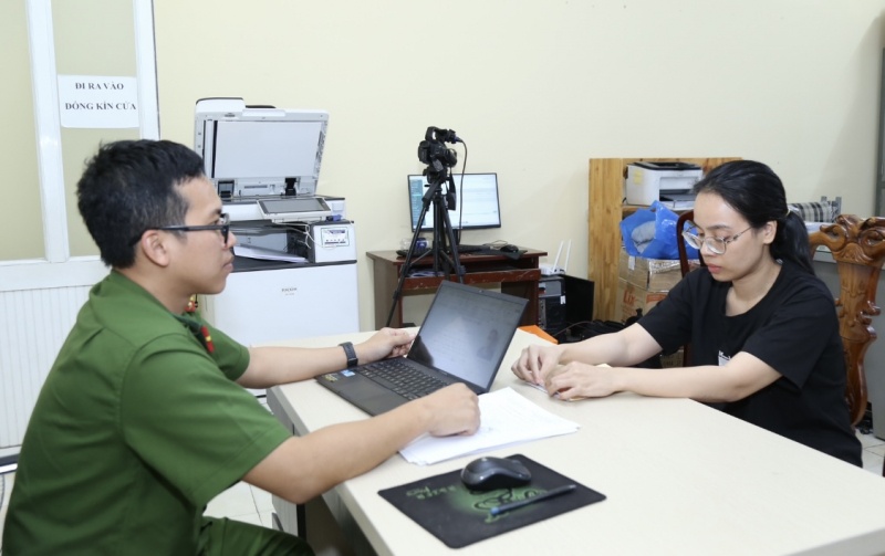 duong day,  mua ban trai phep,  hoa don,  hon 6.000 ty dong anh 2