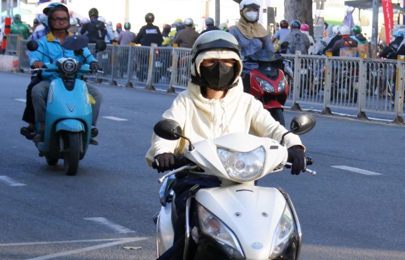 Khong khi lanh tang cuong, TP.HCM co noi xuong duoi 19 do C hinh anh