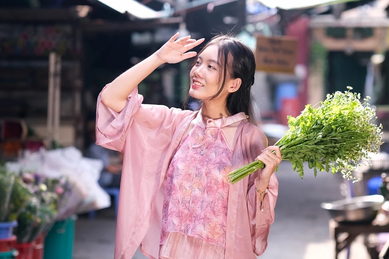 Du bao thoi tiet ngay 17/1: TP.HCM nang 32°C, Ha Noi ret hinh anh