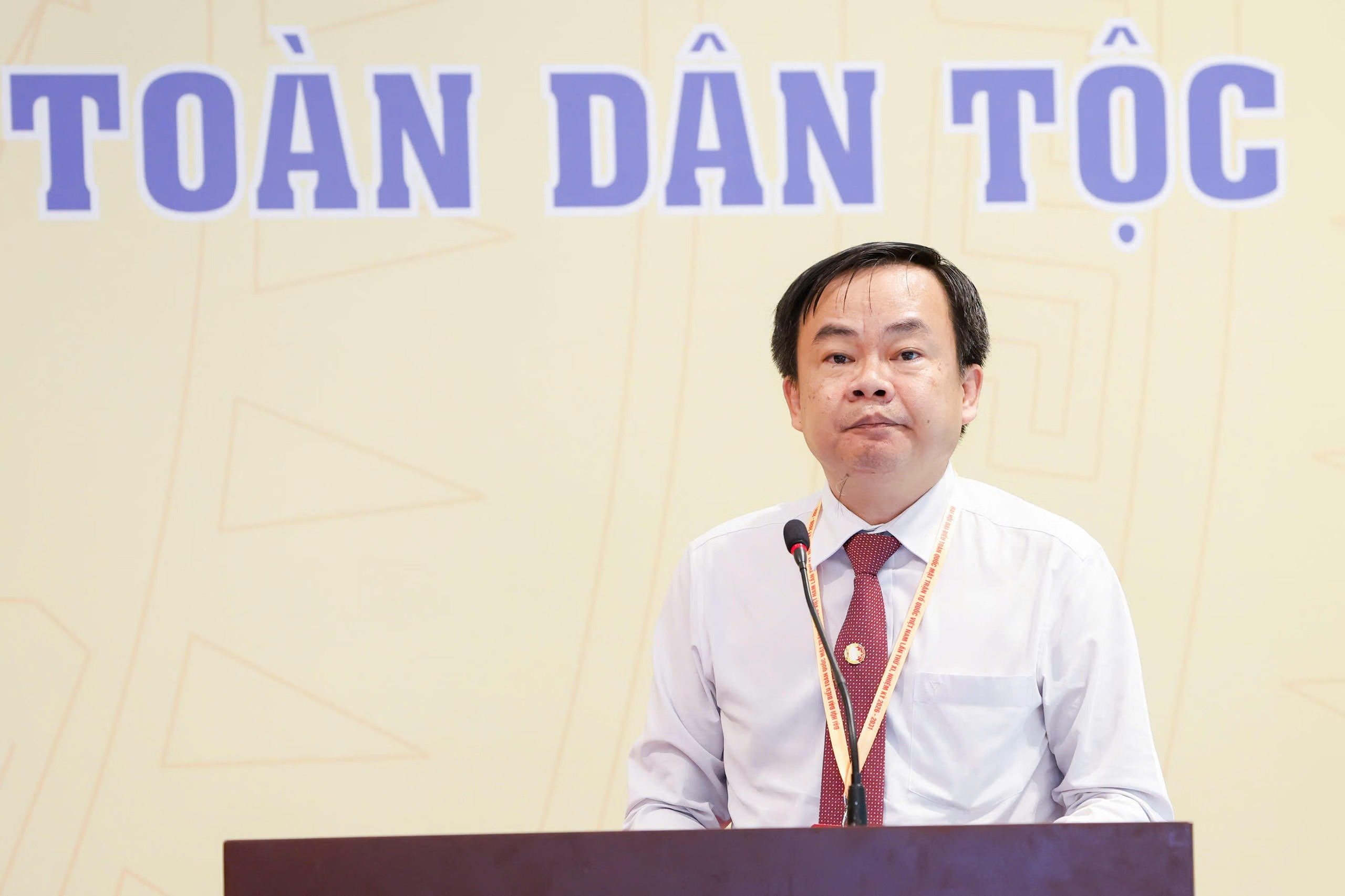 mat tran to quoc anh 3