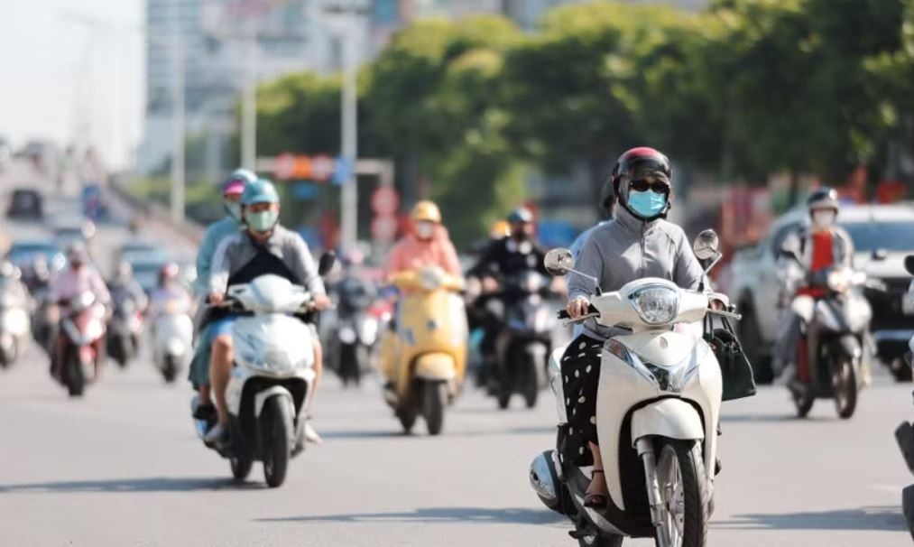 Nang nong dien rong, chieu toi nguy co dong loc nguy hiem hinh anh