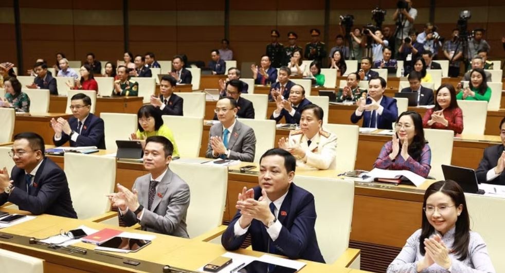 Hom nay, Quoc hoi ban ve ke hoach tai chinh quoc gia, vay, tra no cong hinh anh