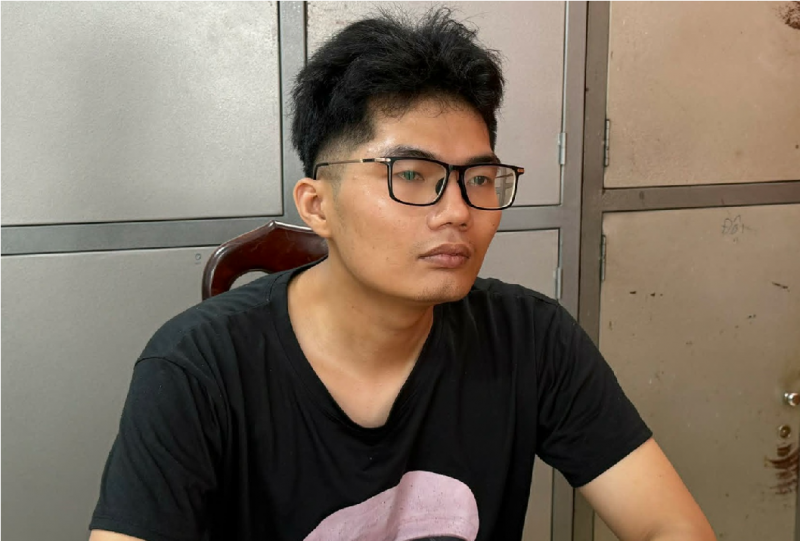 Trom 5 cay vang cua em gai nguoi yeu mang di ban hinh anh