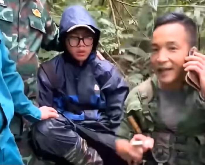 Nam sinh mat tich anh 1