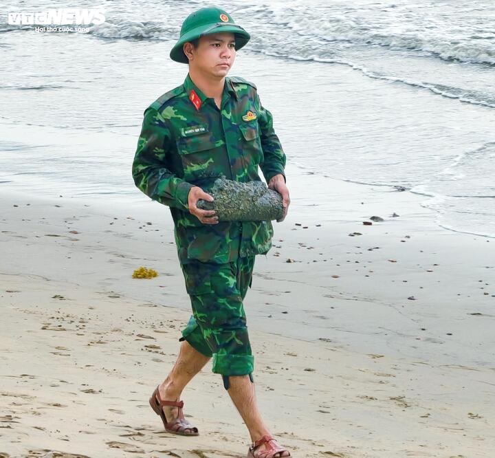 Xe tang bien Quy Nhon anh 3