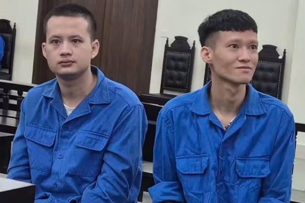 Hai nguoi suyt mat mang sau cuoc 'hon chien' tai quan karaoke hinh anh