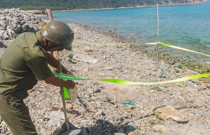 Phat hien,  Doan chan nguoi,  Troi dat anh 1