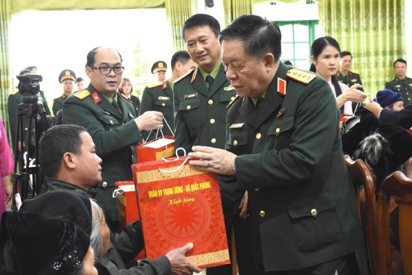 Xay dung Dang bo Quan doi mau muc, tieu bieu, ngang tam nhiem vu hinh anh