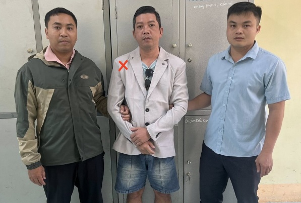 Canh giac,  Thu doan thue oto anh 3