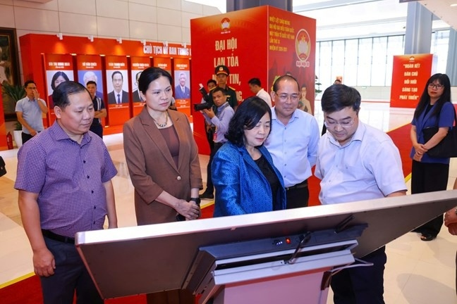 Dai hoi MTTQ anh 5