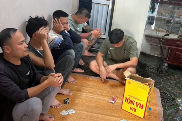 Triet pha soi bac, bat giu 9 doi tuong hinh anh