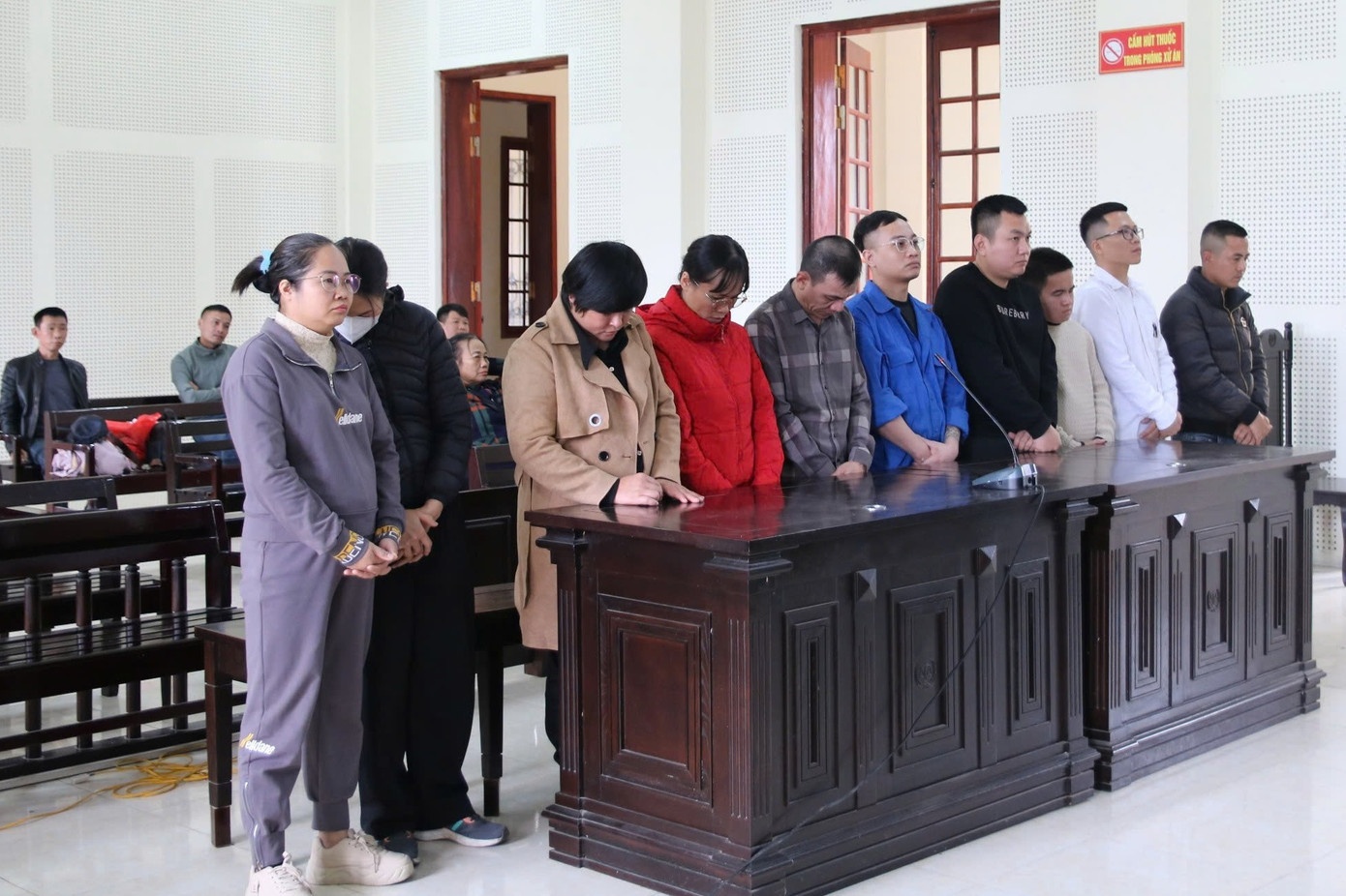 tay trang,  Tien lua dao,  Campuchia anh 1