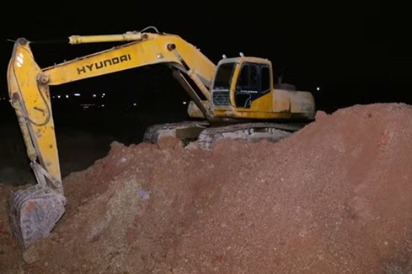 Nhieu doi tuong khai thac dat trai phep tai KCN Bien Hoa 1 hinh anh