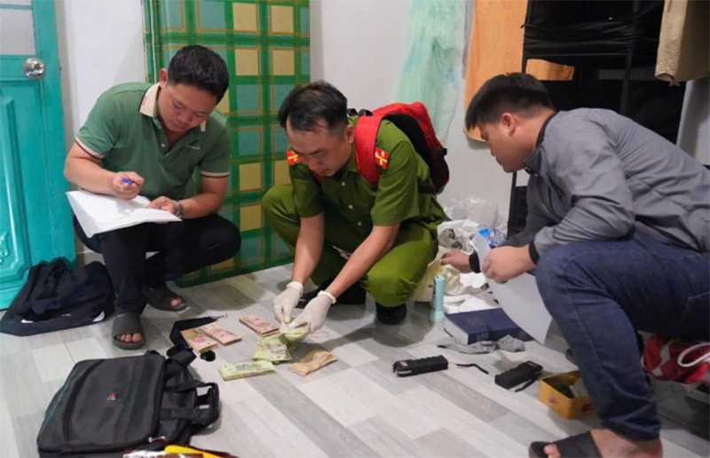 Ngan hang Vietcombank,  Cuop Vietcombank,  Cuop ngan hang Vietcombank,  Giam doc Vietcombank,  Chu tich Vietcombank anh 4