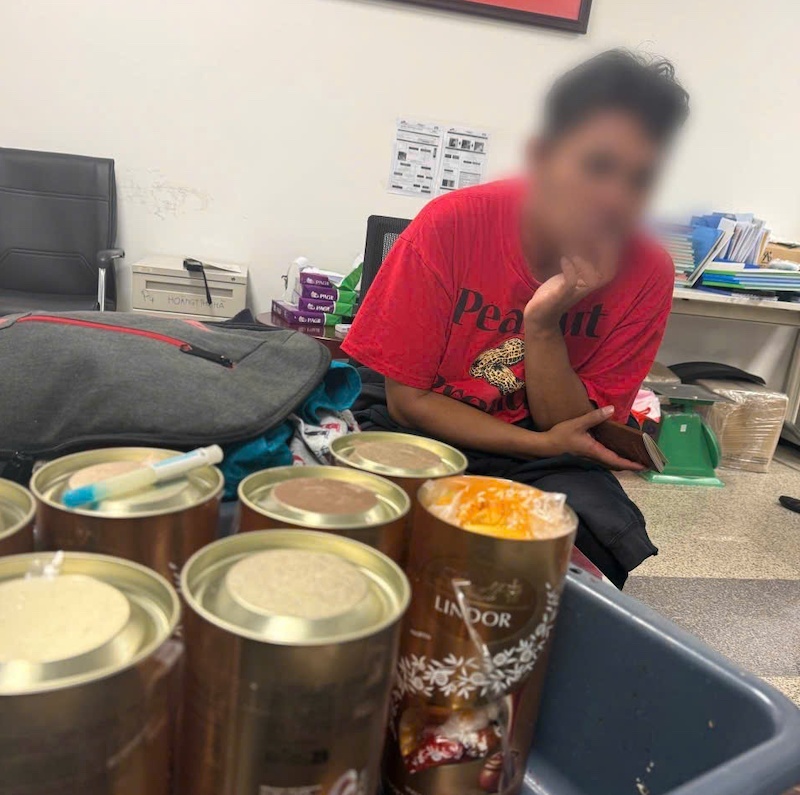 5 kg ma tuy,  cocain,  San bay Noi Bai,  Noi Bai anh 1