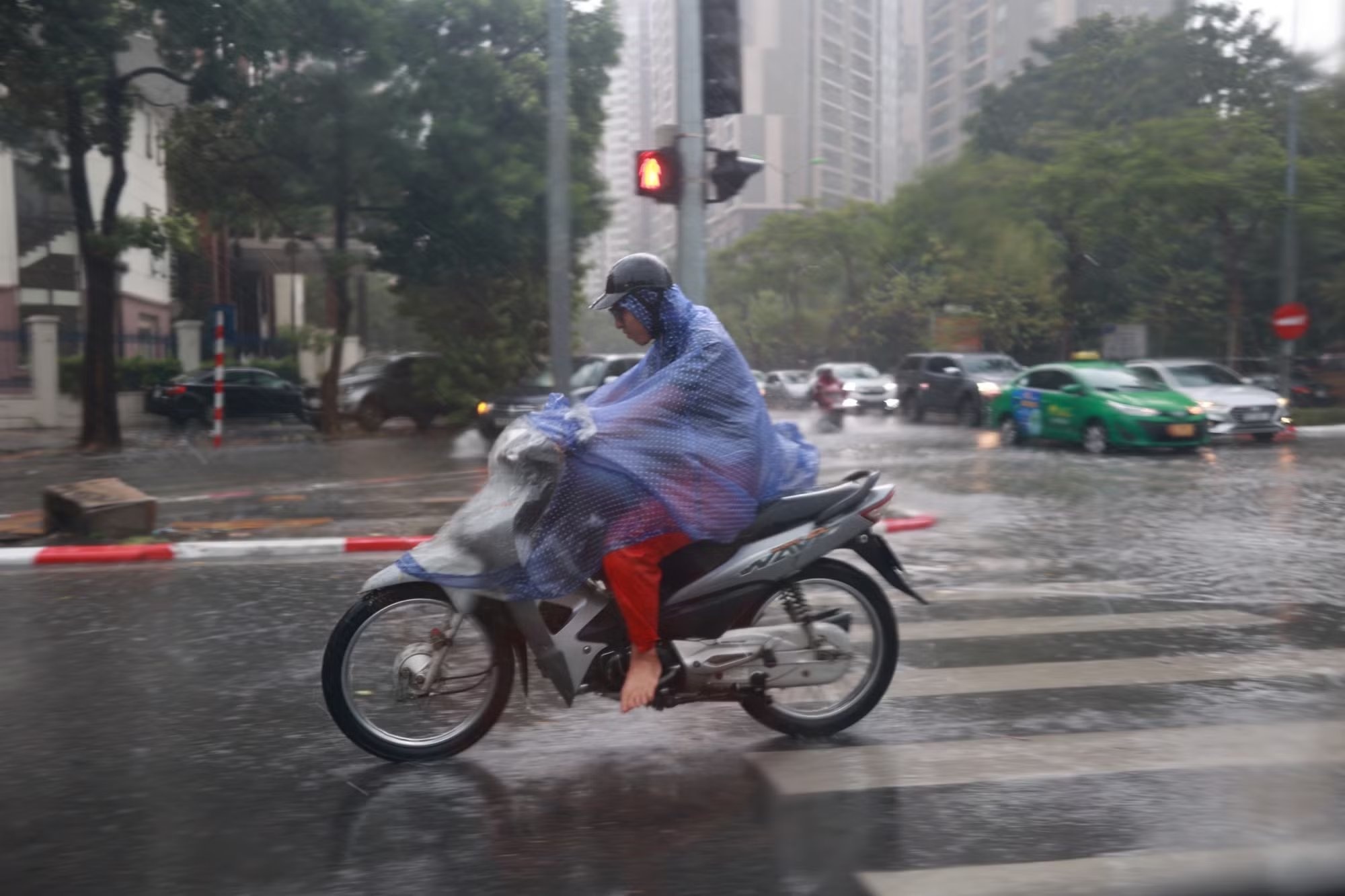 Mien Bac tiep tuc mua dong, vung nui mua to hinh anh